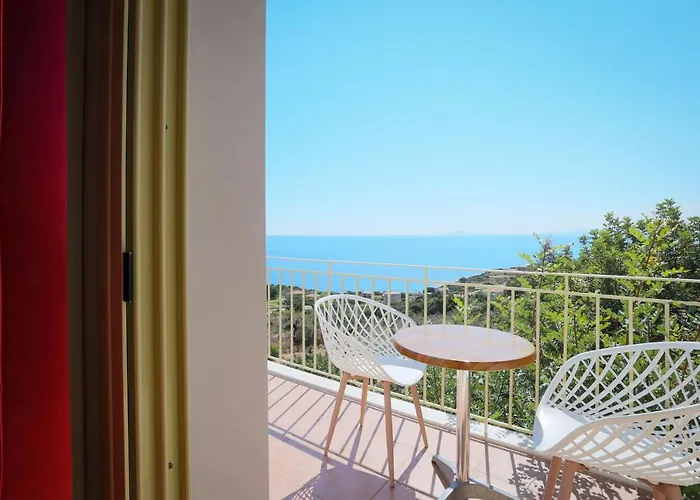 Astra * Skala (Kefalonia)